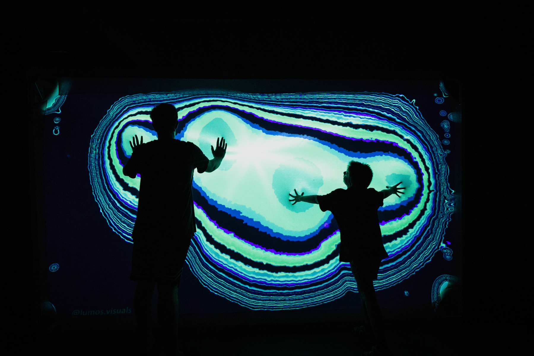 other-world-in-byron-bay-the-art-experience